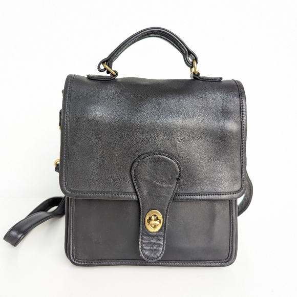 Coach Handbags - COACH VINTAGE WOMEN'S LEATHER CROSSBODY HAND BAG
